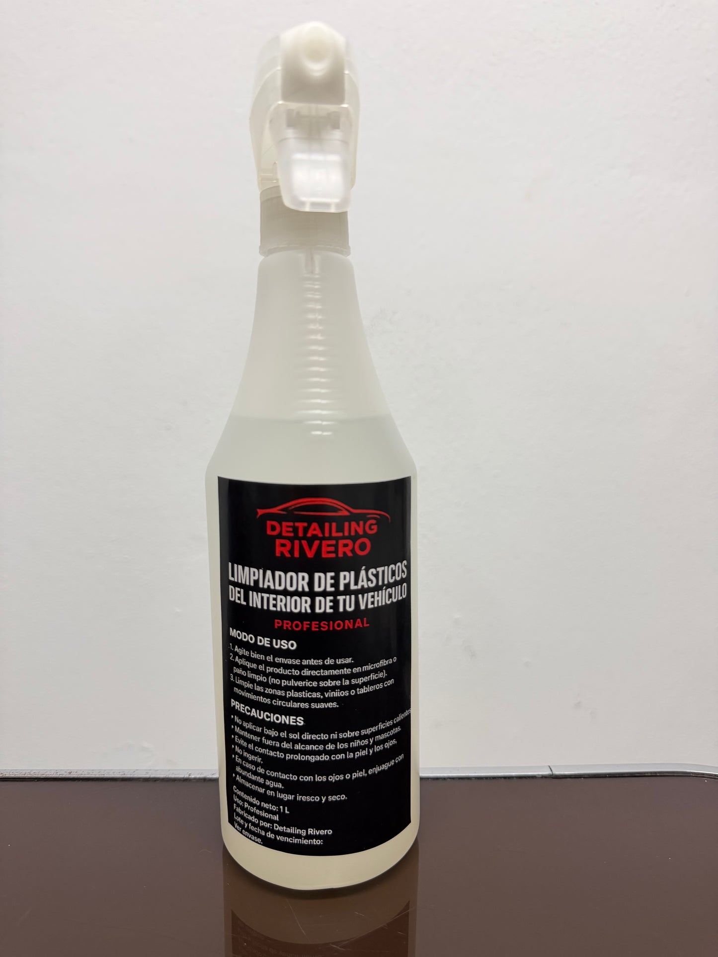 LIMPIADOR DE PLÁSTICOS INTERIORES